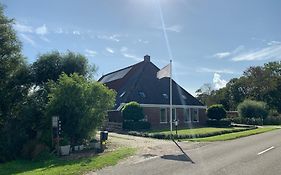 Logeerboerderij de Salix